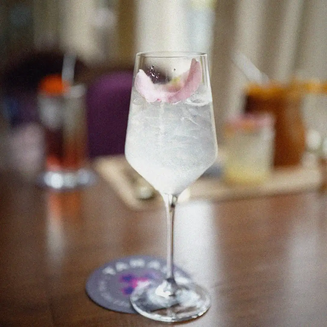 rose gin based cocktail